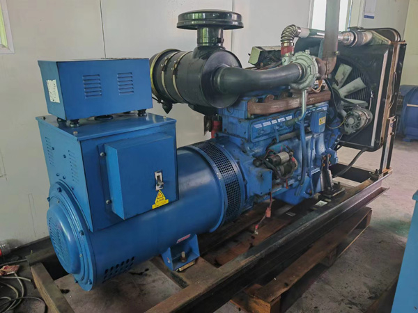 容城100kW柴油发电机组使用多级机油有哪些优缺点？